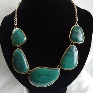 Lightweight pebble stone necklace